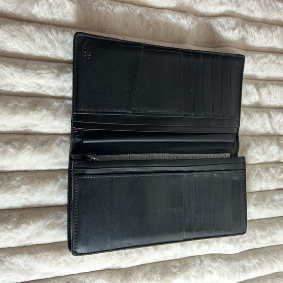 Fendi Black Saffiano Leather Travel Wallet - Made in Italy, 12 Card Slots - Picture 4 of 10